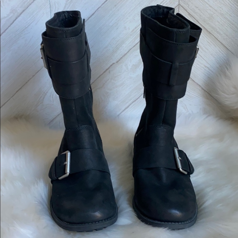 New UGG leather buckle shearling lined boots 6